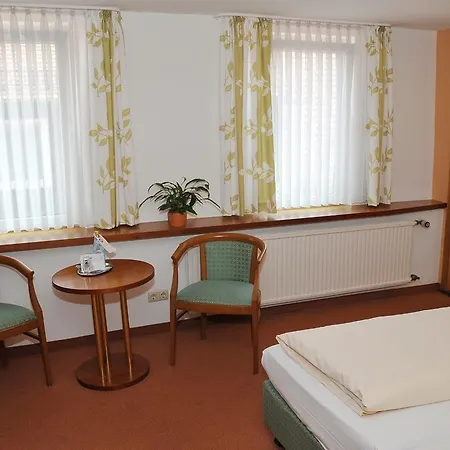 酒店 Stadt-gut-hotel Altstadt-hotel Stern 德尔奥博的新市场