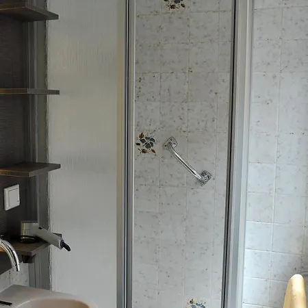 酒店 Stadt-gut-hotel Altstadt-hotel Stern 德尔奥博的新市场